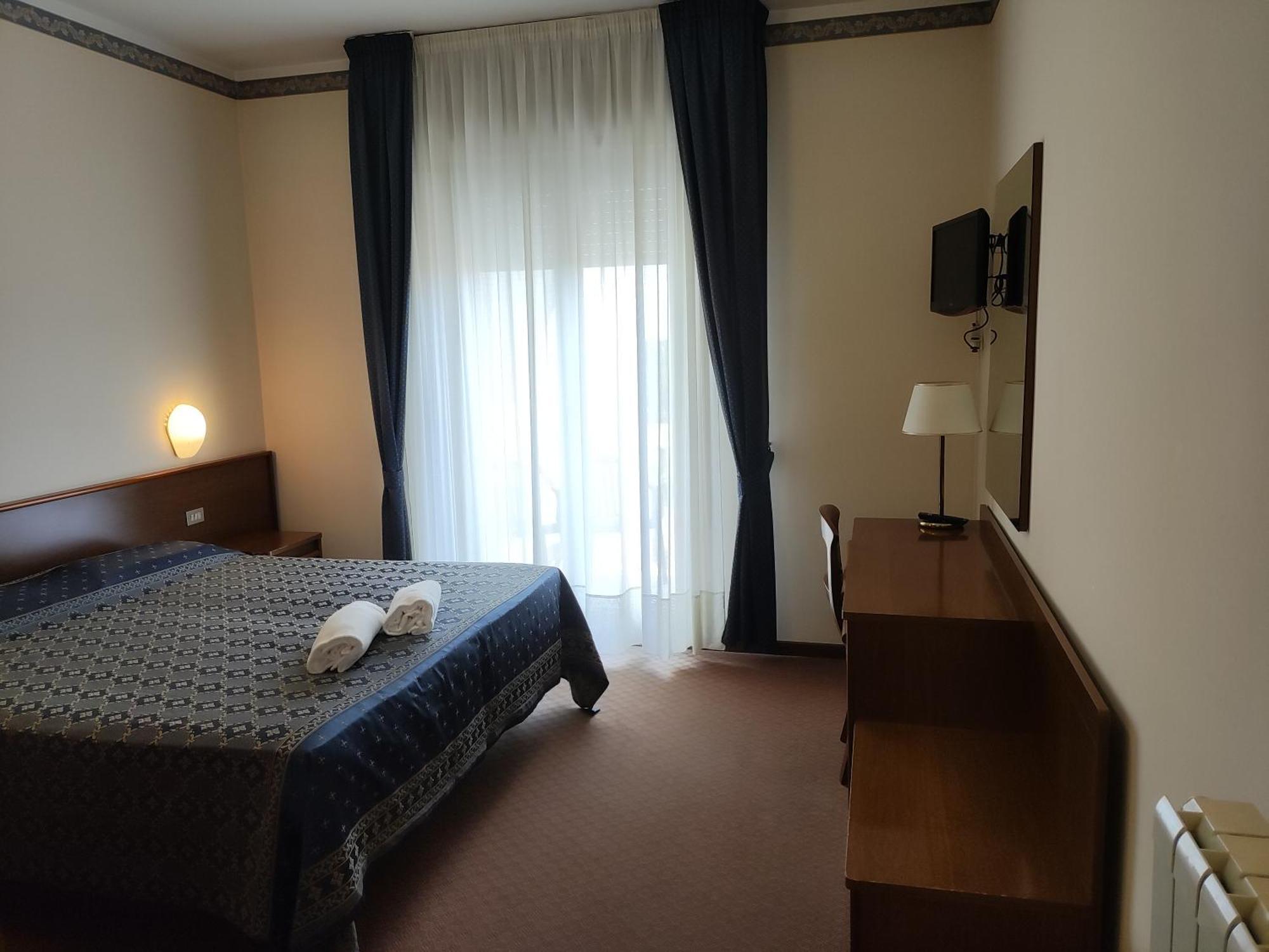 Hotel Firenze Abano Terme Exterior foto
