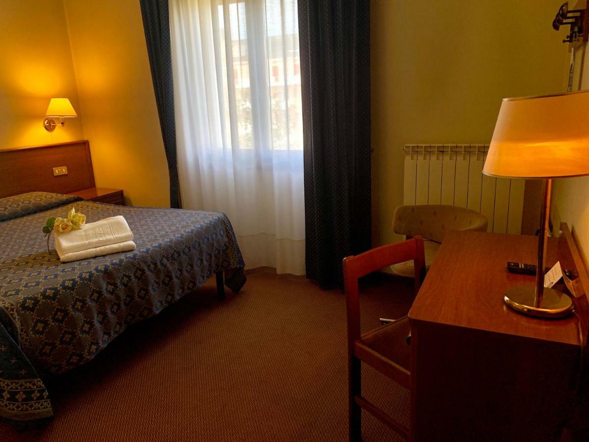 Hotel Firenze Abano Terme Exterior foto